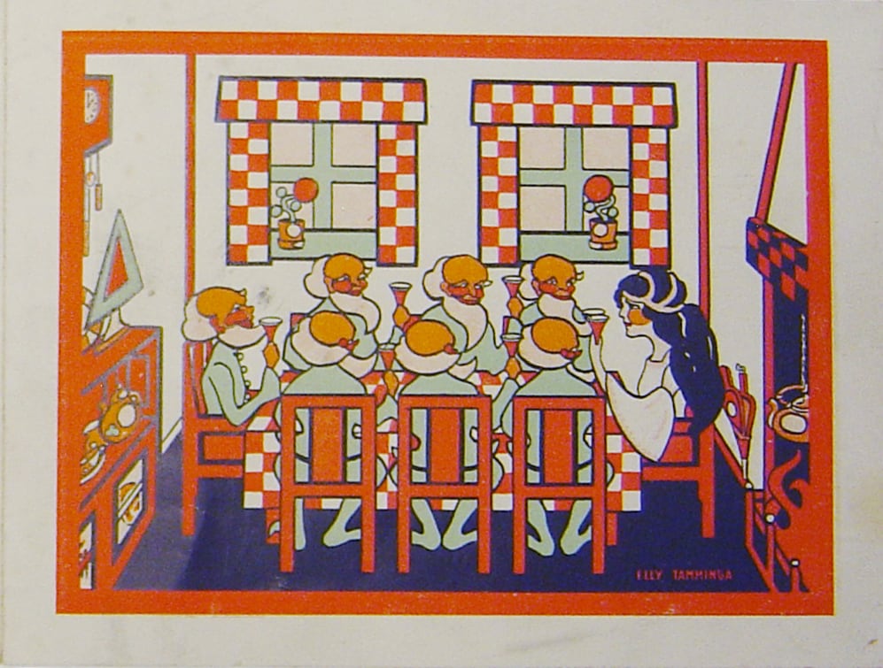 Zeven kabouters zitten met Sneeuwwitje aan tafel. Ze zitten op Kabouter meubeltjes
