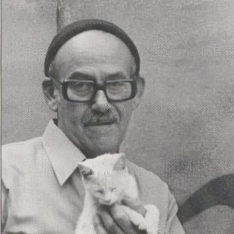 Pieter van Gelder met zijn kat Queenie