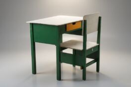 1580: Fröbelstel (desk set)